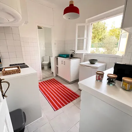Bright, Spacious And Well-located, By Timecooler Apartment