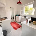 Bright, Spacious And Well-located, By Timecooler Daire